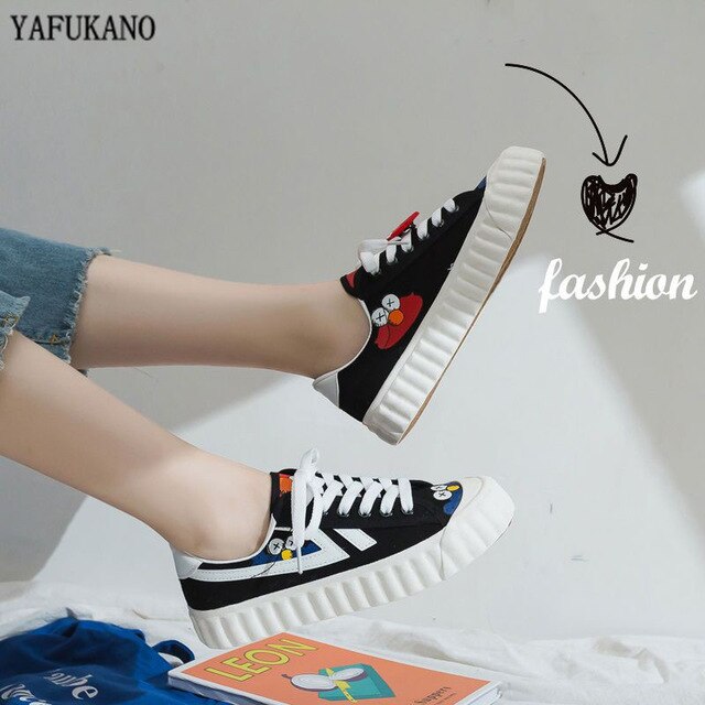 2020 New Women Casual Shoes INS Fashion New Female Yellow Cartoon Animation Vulcanized Sneakers Lace Up Canvas Shoes Woman