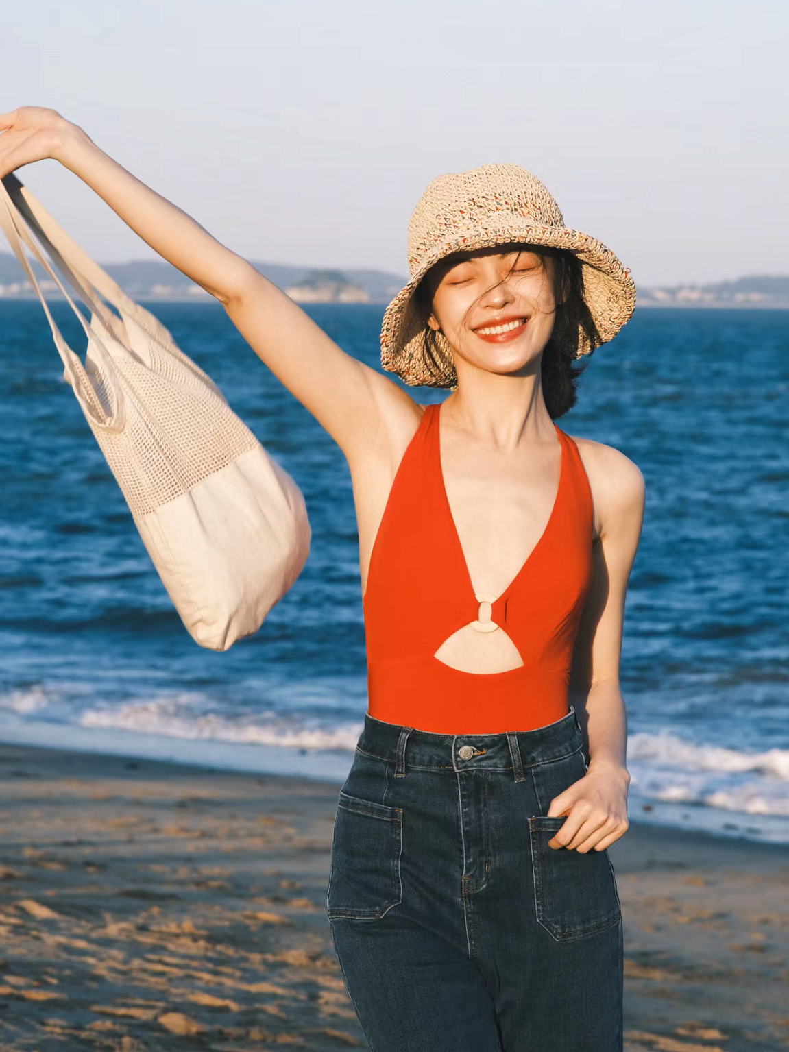 Swimsuit Women's Hot Spring Retro Hong Kong Style Sexy Red Triangle One-Piece Bikini Seaside Beach Vacation Swimsuit