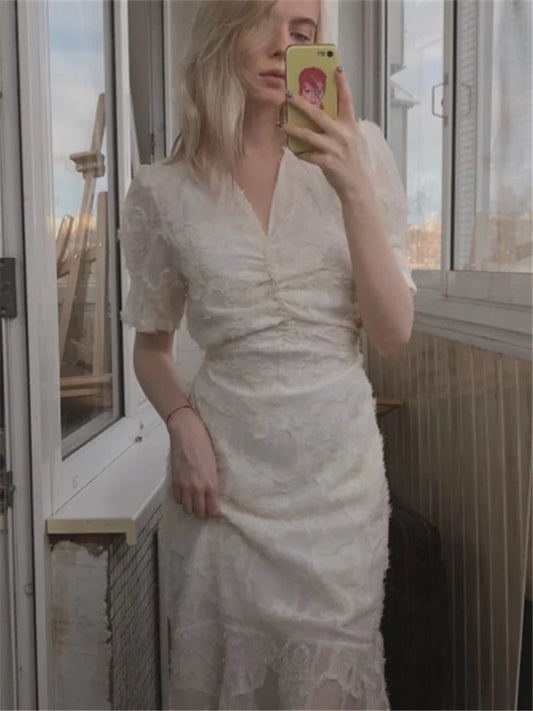 44421607588081|44421607620849