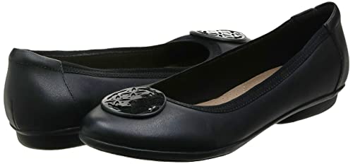 Clarks Women's Gracelin Lola Ballet Flat, Black Leather/Synthetic Combo, 8 Medium US
