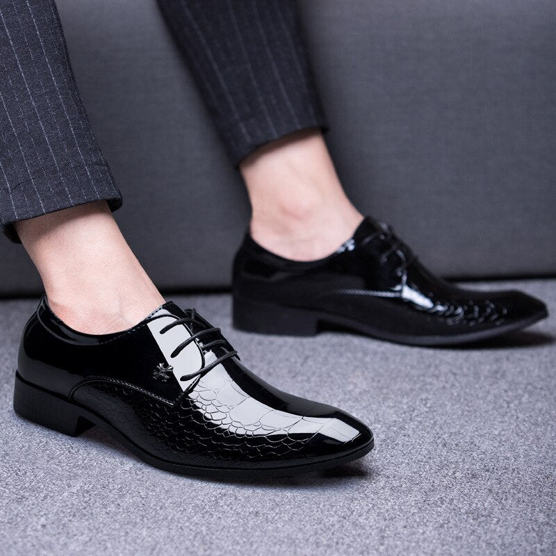 New italian oxford shoes for men luxury mens patent leather wedding shoes mens pointed toe dress shoes plus 48 Multiple colors