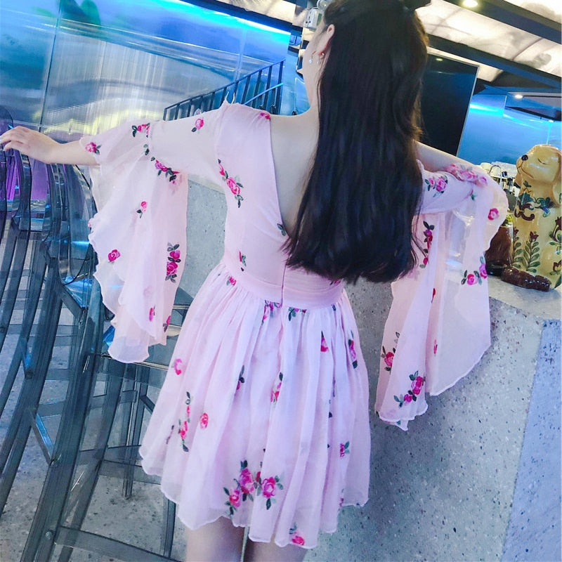 2020 New Fashion Summer Women's Sweet V Collar Flowers Embroidered Pink Chiffon Dress Slim Flare Sleeve Girls Short Dresses