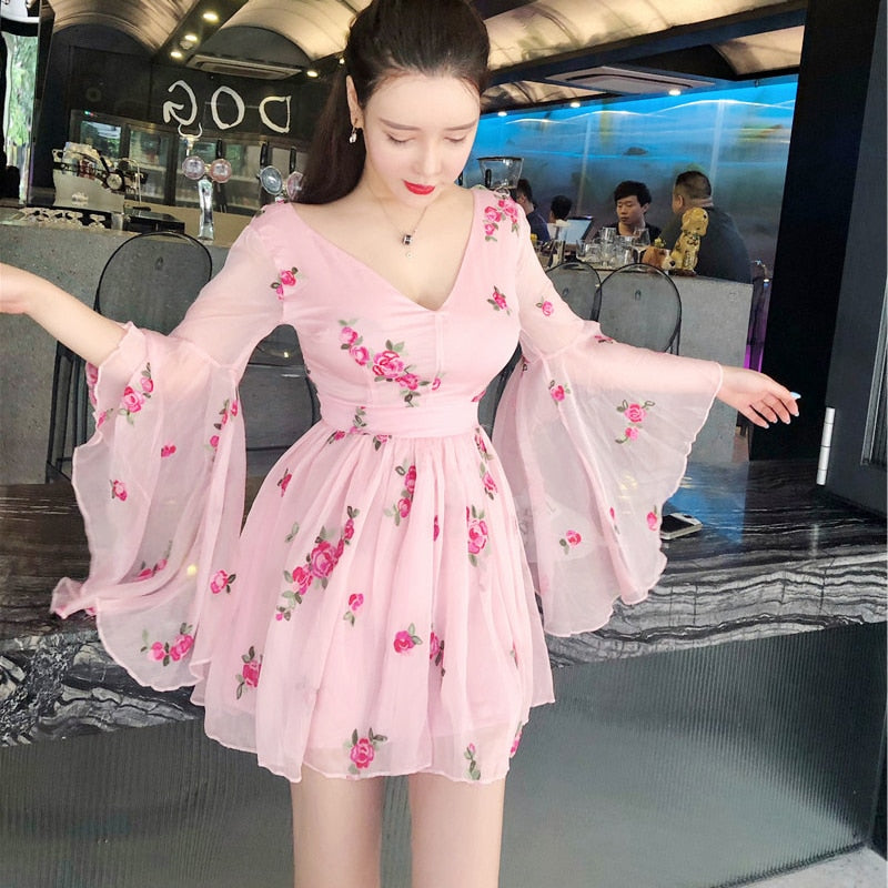 2020 New Fashion Summer Women's Sweet V Collar Flowers Embroidered Pink Chiffon Dress Slim Flare Sleeve Girls Short Dresses