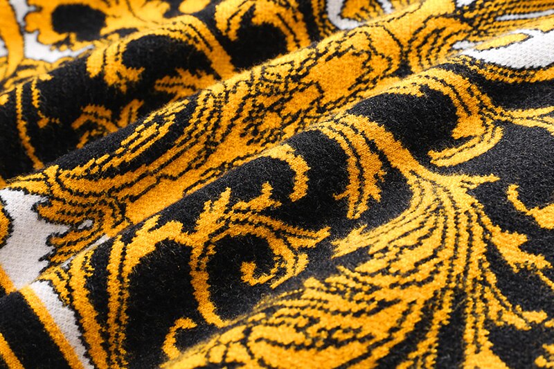 New Arrivals Men's Fashion Gold Floral Knitwear Winter Men's Clothing Crew Neck Long Sleeve Sweater for Men