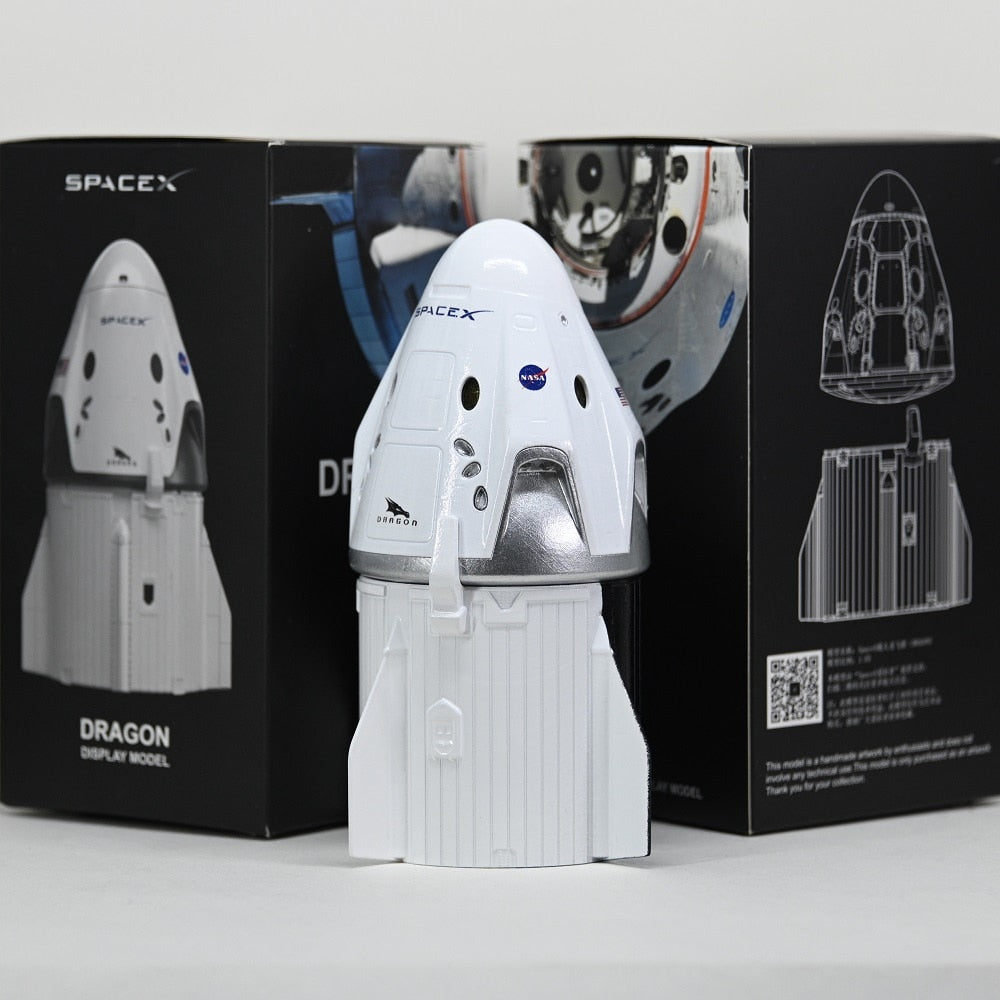 SpaceX Model Starship Rocket Model Dragon CrewDragon Spacecraft Astronaut Exquisite Model Desktop Ornaments Gift for Men