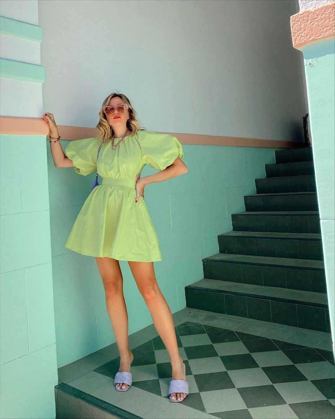 Women Vintage Lantern Sleeve Backless A-line Dress Short Sleeve O neck Sliod Casual Mini Dress 2021 Summer Fashion Women Dress