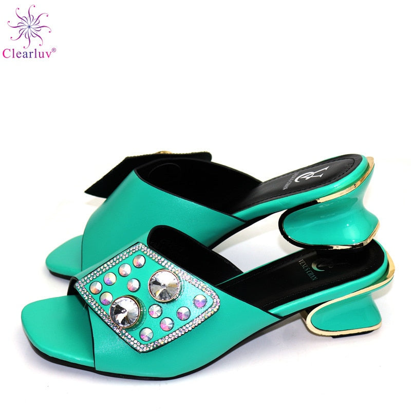 New Arrival Italian Women Wedding Pumps Decorated with Rhinestone Slip on Shoes for Women Nigerian Shoes Luxury Sandals Women