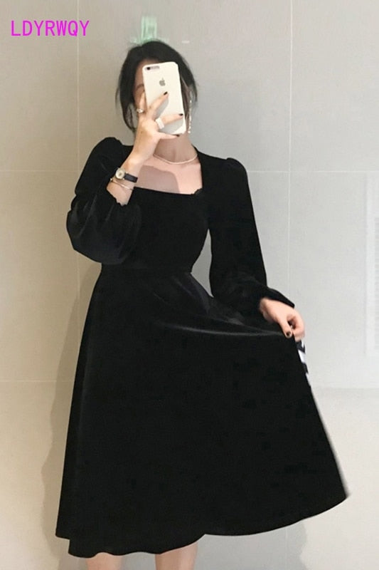 2020 spring new retro Hepburn style square collar waist velvet small dress female Regular  Knee-Length  Office Lady