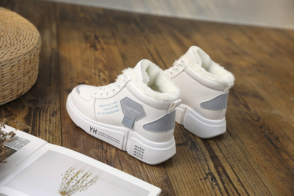 Women Casual Shoes 2019 Leather Fashion Women Sneakers Shoes Flats Platform Warm Plush Women Shoes Breathable off Winter shoes