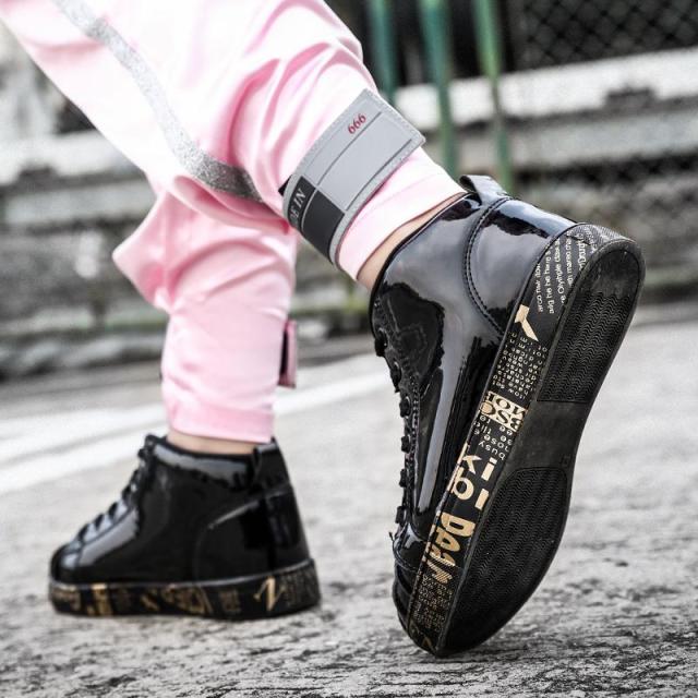 Women Shoes Silver Gold 2021 Fashion High Top Platform Graffiti Women Casual Shoes Winter Lovers Leather Sneakers Shoes Woman